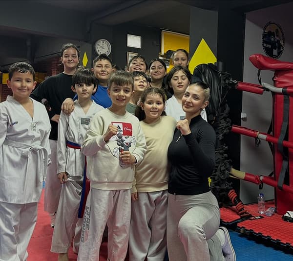Ayaz Spor Kulübü - 8. Fotoğraf Ayaz Spor Kulübü - 8. Fotoğraf