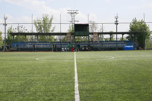Aybesk Halı Saha - 8. Fotoğraf Aybesk Halı Saha - 8. Fotoğraf