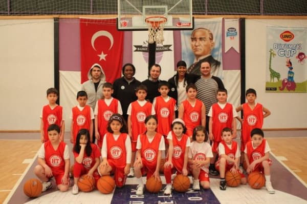 Hidayet Türkoğlu Basketbol Akademisi - Beysukent/Çayyolu - 1. Fotoğraf Hidayet Türkoğlu Basketbol Akademisi - Beysukent/Çayyolu - 1. Fotoğraf