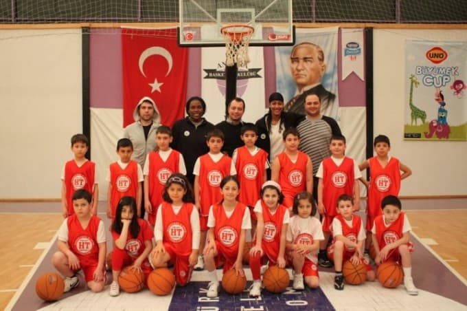 Hidayet Türkoğlu Basketbol Akademisi - Batıkent - Demetevler Kapalı Spor Salonu Kiralama - 4. Fotoğraf