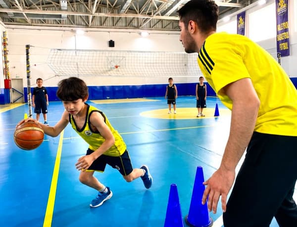 Fenerbahçe Spor Okulları - Batıkent - 1. Fotoğraf Fenerbahçe Spor Okulları - Batıkent - 1. Fotoğraf