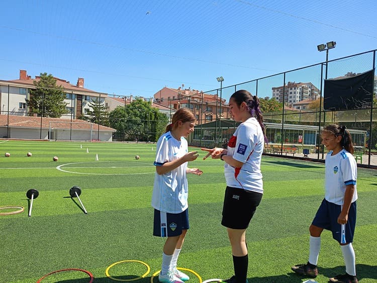 Ankara Futbol Akademi Dikmen - Dikmen  Spor Merkezleri - 2. Fotoğraf