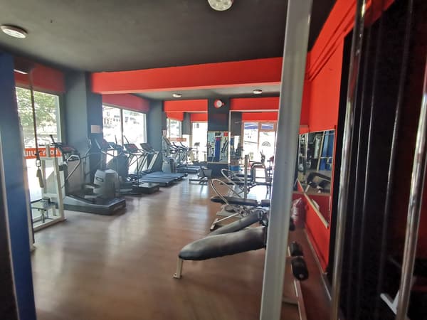 Power Line Sport Center - 15. Fotoğraf Power Line Sport Center - 15. Fotoğraf