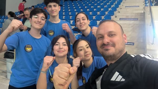 Başkent Badminton Akademi - 5. Fotoğraf Başkent Badminton Akademi - 5. Fotoğraf