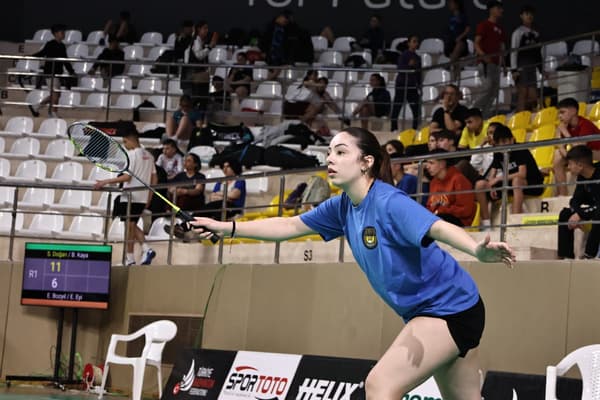 Başkent Badminton Akademi - 6. Fotoğraf Başkent Badminton Akademi - 6. Fotoğraf