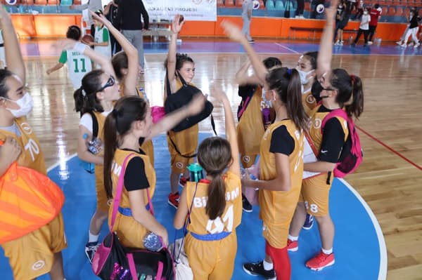 Mehmet Emin Resulzade Spor Kulübü - 13. Fotoğraf