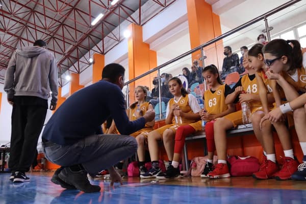 Mehmet Emin Resulzade Spor Kulübü - 12. Fotoğraf