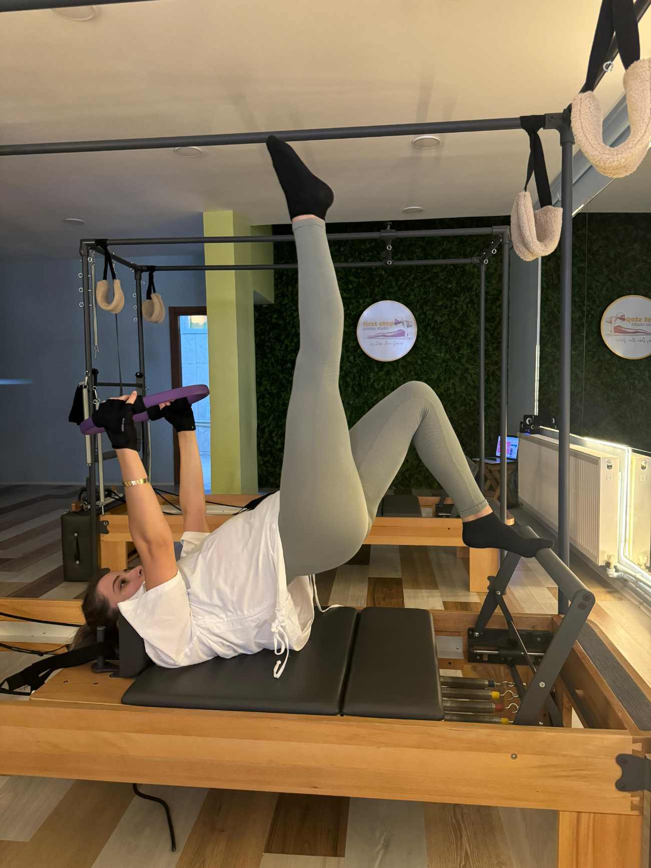 First Step Pilates Studio - Demetevler Pilates Cadillac - 3. Fotoğraf