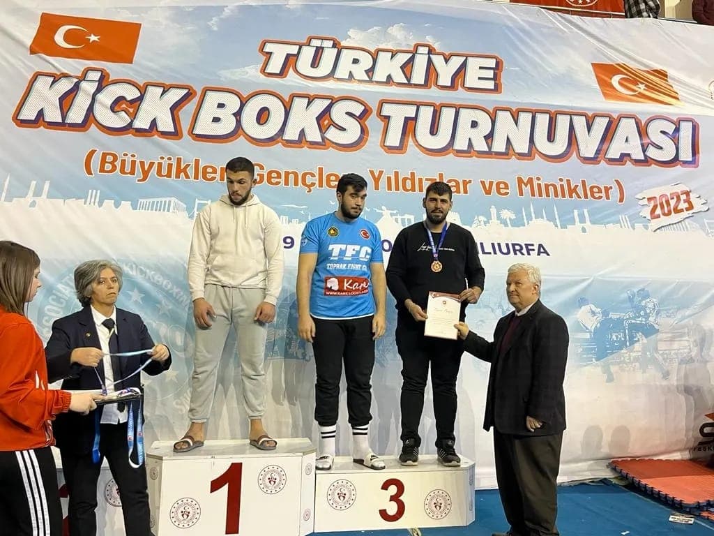 Şenol Kaysi Spor Akademisi