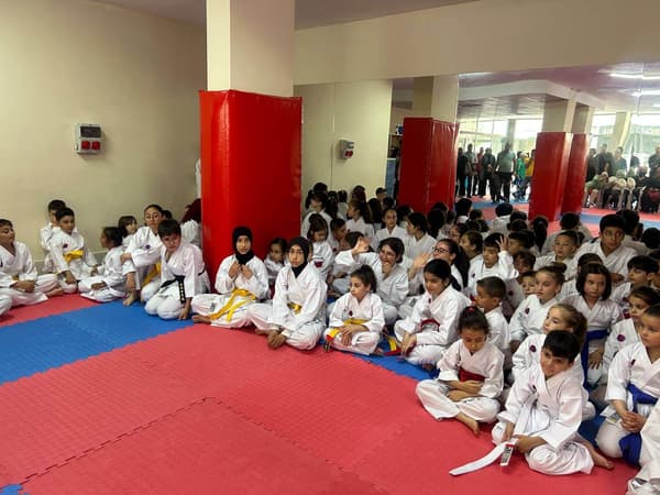 Güneş Karate Do Spor Kulübü - 30. Fotoğraf Güneş Karate Do Spor Kulübü - 30. Fotoğraf