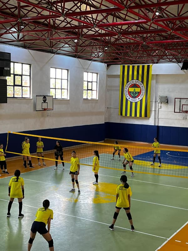 Fenerbahçe Spor Okulları - Eryaman - 13. Fotoğraf Fenerbahçe Spor Okulları - Eryaman - 13. Fotoğraf