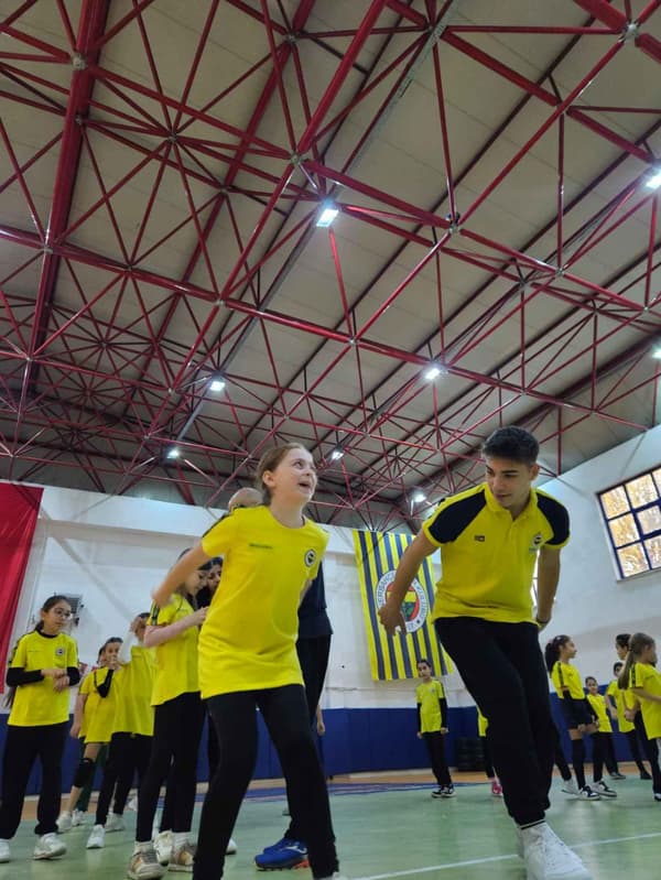 Fenerbahçe Spor Okulları - Eryaman - 34. Fotoğraf Fenerbahçe Spor Okulları - Eryaman - 34. Fotoğraf