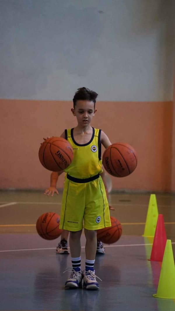 Fenerbahçe Spor Okulları - Eryaman - 33. Fotoğraf Fenerbahçe Spor Okulları - Eryaman - 33. Fotoğraf