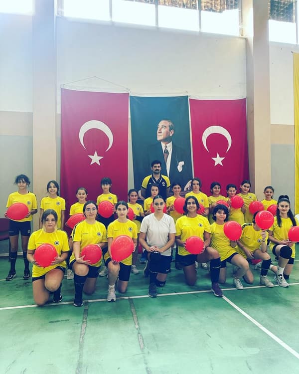 Fenerbahçe Spor Okulları - Eryaman - 6. Fotoğraf Fenerbahçe Spor Okulları - Eryaman - 6. Fotoğraf