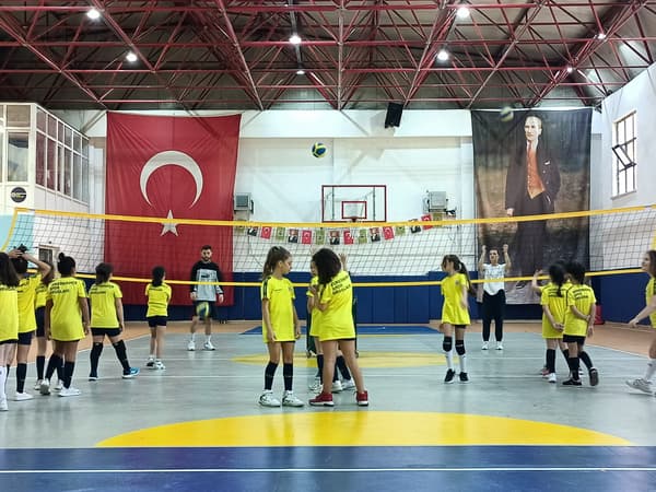 Fenerbahçe Spor Okulları - Eryaman - 3. Fotoğraf Fenerbahçe Spor Okulları - Eryaman - 3. Fotoğraf