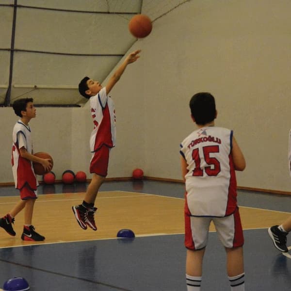Hidayet Türkoğlu Basketbol ve Spor Okulu - Oran - 3. Fotoğraf Hidayet Türkoğlu Basketbol ve Spor Okulu - Oran - 3. Fotoğraf