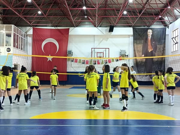 Fenerbahçe Spor Okulları - Etimesgut - 13. Fotoğraf Fenerbahçe Spor Okulları - Etimesgut - 13. Fotoğraf