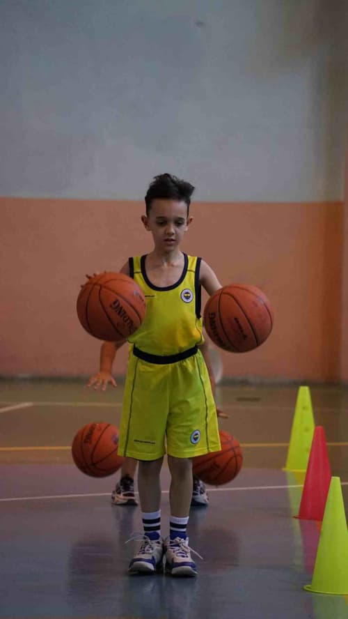 Fenerbahçe Spor Okulları - Çayyolu - Bağlıca Bölgesel Spor Çalışmaları - 2. Fotoğraf Fenerbahçe Spor Okulları - Çayyolu - Bağlıca Bölgesel Spor Çalışmaları - 2. Fotoğraf
